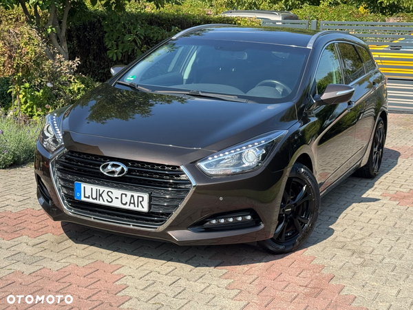 Hyundai i40 Kombi blue 1.6 Space