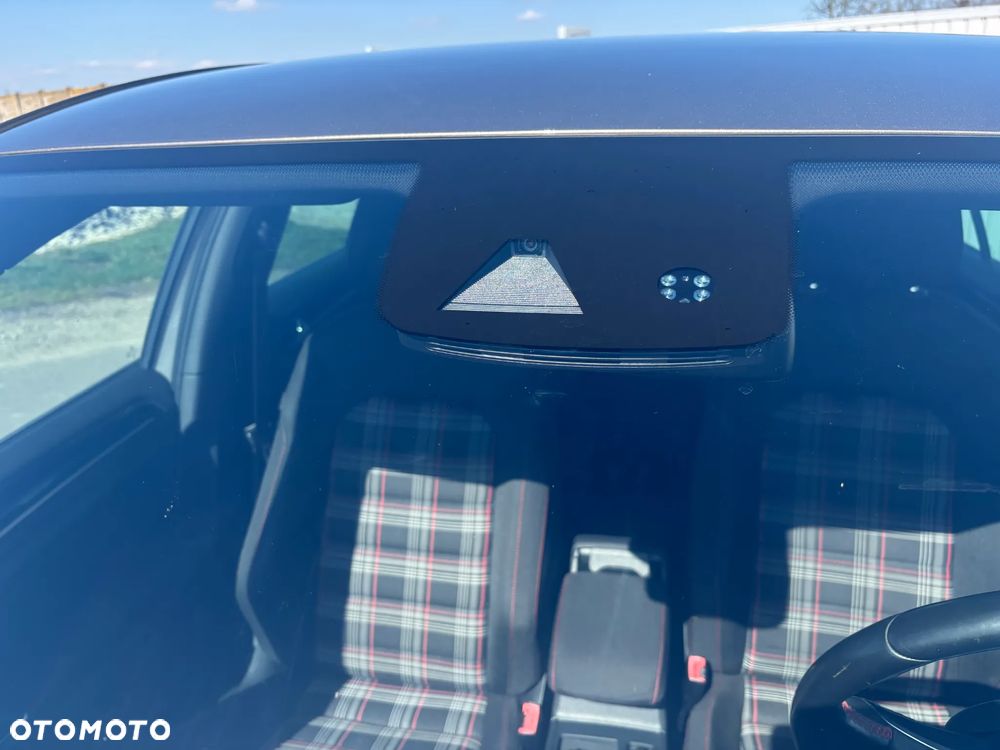 Volkswagen Golf GTI BlueMotion Technology - 24