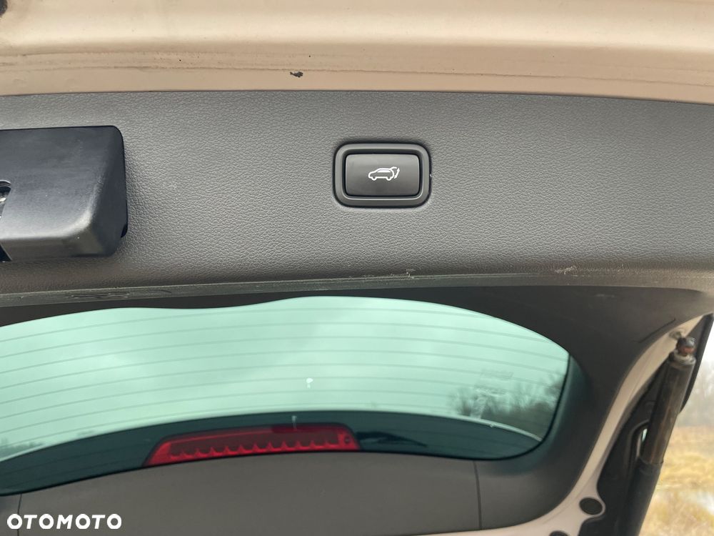 Hyundai Tucson 2.0 CRDI 4WD Automatik Premium - 21