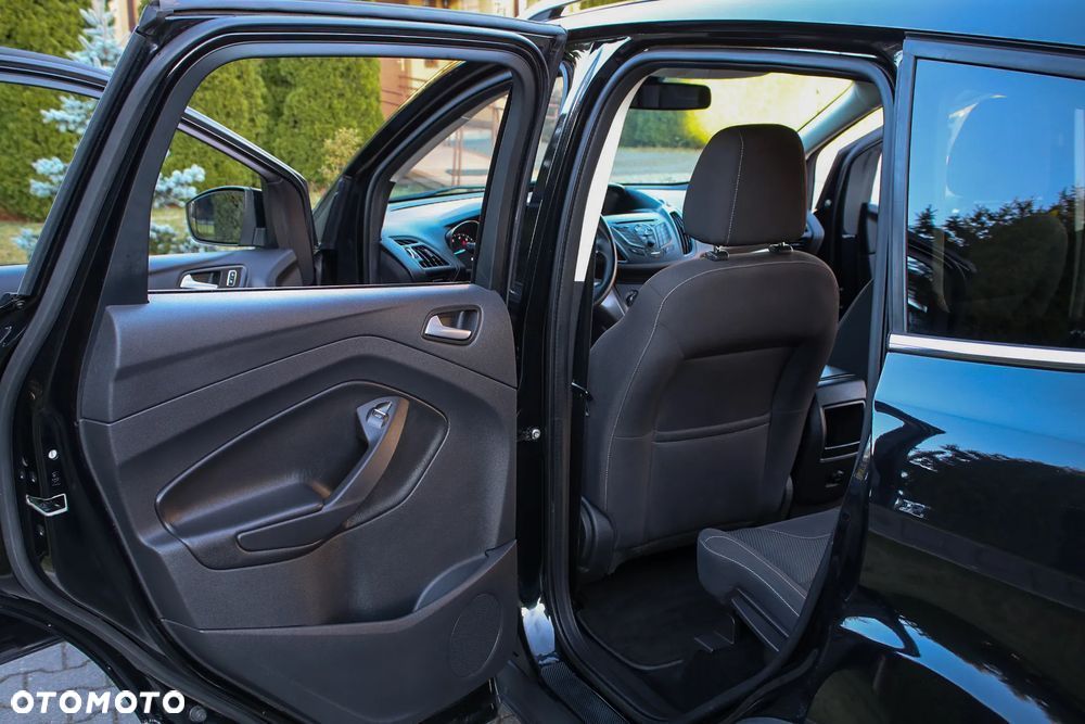 Ford Kuga 1.5 EcoBoost 2x4 Individual - 23