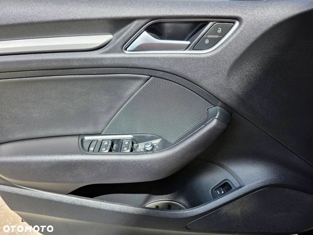 Audi A3 Limousine 40 TFSI quattro S tronic sport - 16