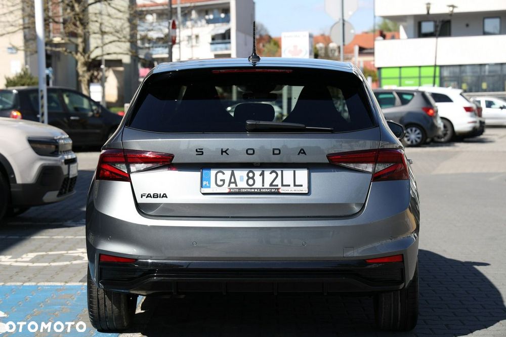 Skoda Fabia 1.5 TSI Monte Carlo DSG - 11