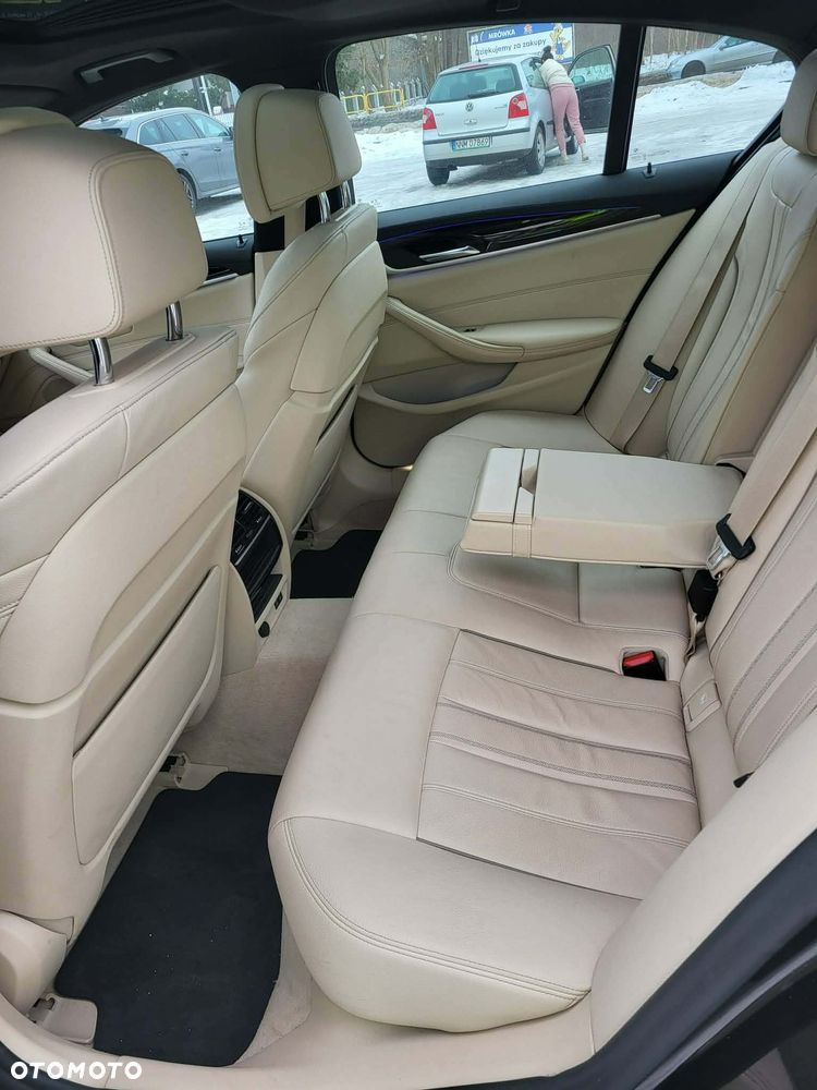 BMW Seria 5 530e iPerformance xDrive - 29