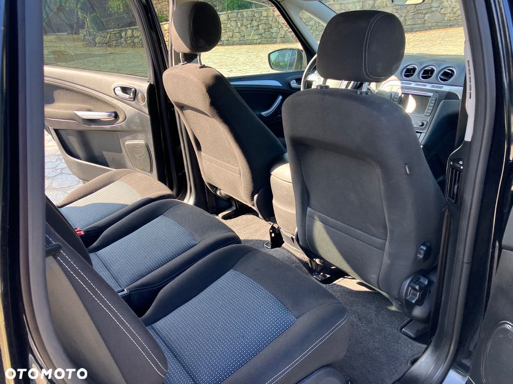 Ford S-Max - 8