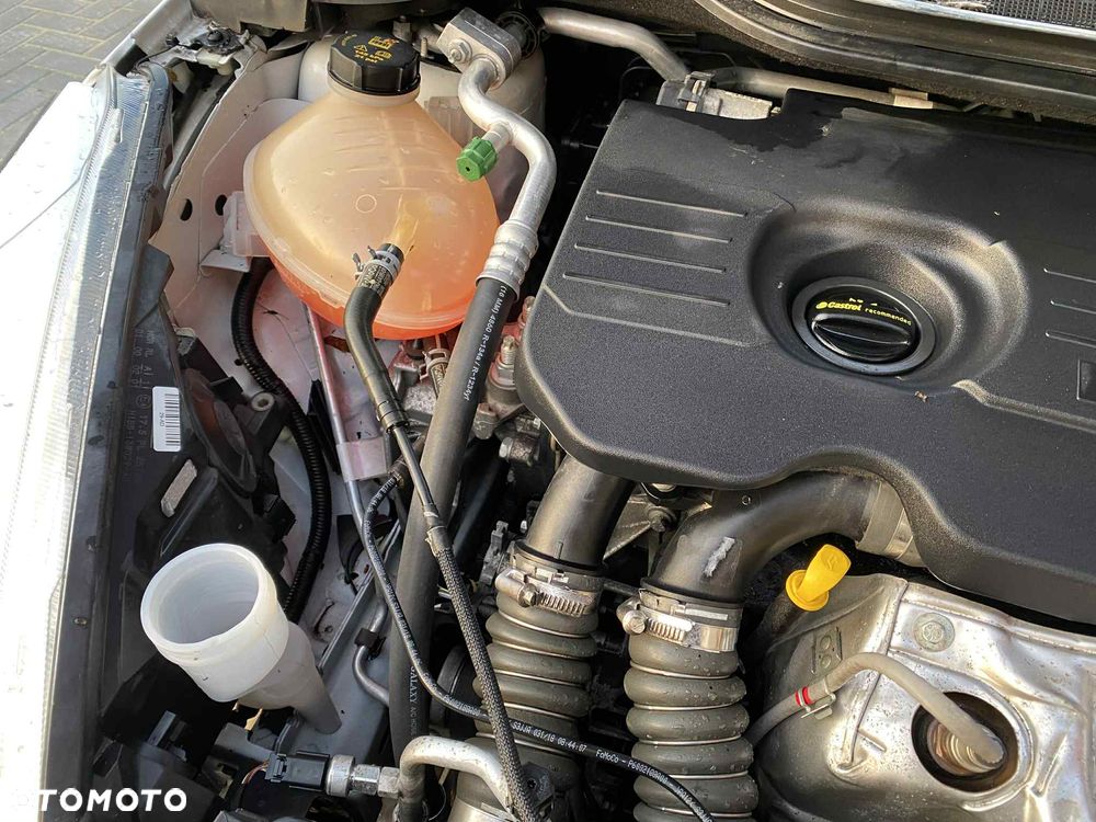 Ford Fiesta 1.5 TDCi S&S ST-LINE X - 26