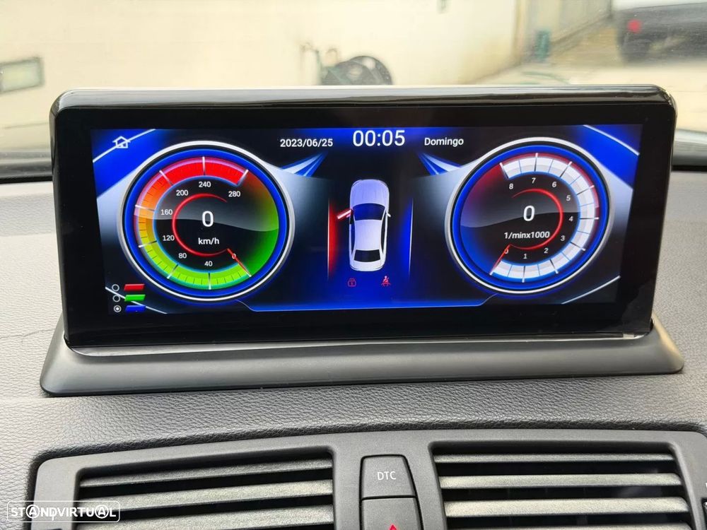 BMW 118 i - 23