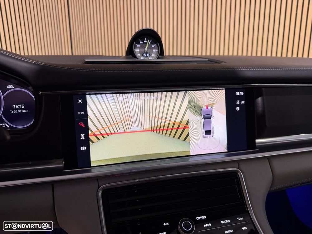 Porsche Panamera 4 E-Hybrid Platinum Edition com PDLS - 26