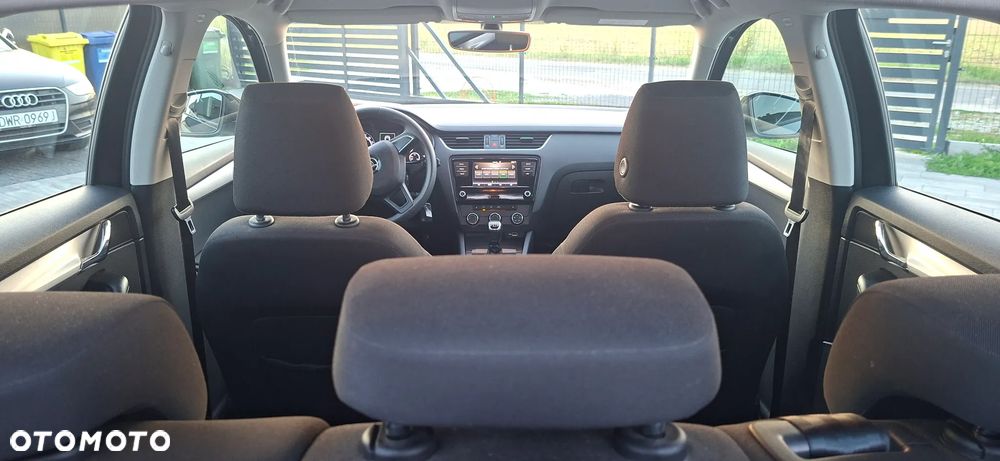 Skoda Octavia 2.0 TDI Tour - 39