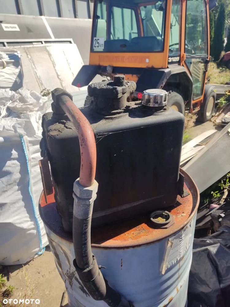 zbiornik oleju hydraulicznego (różne) - 7