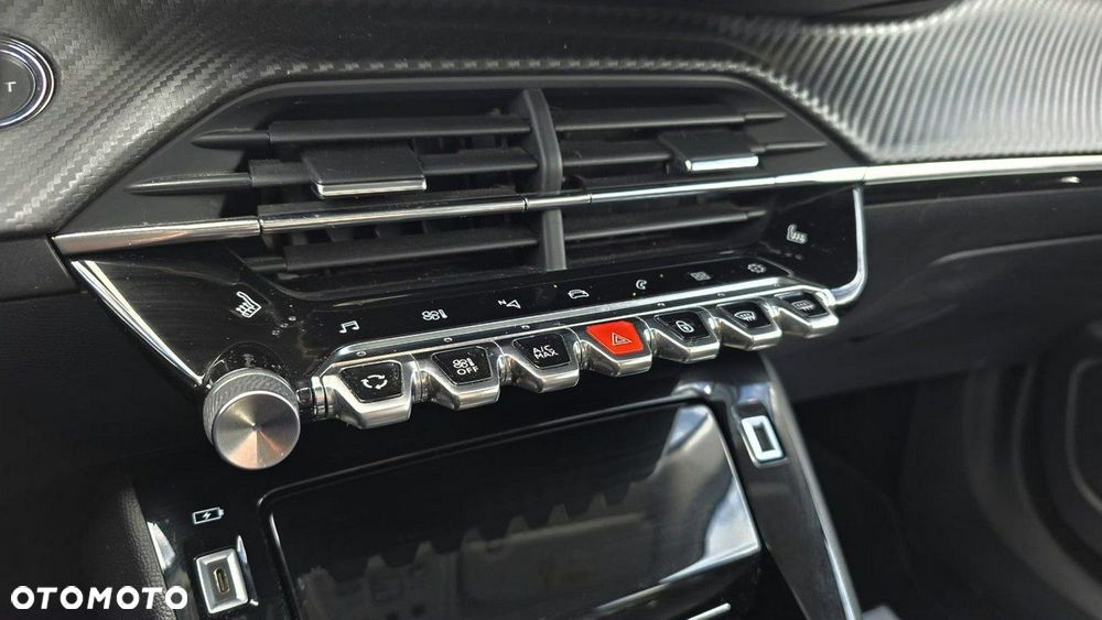 Peugeot 2008 - 14