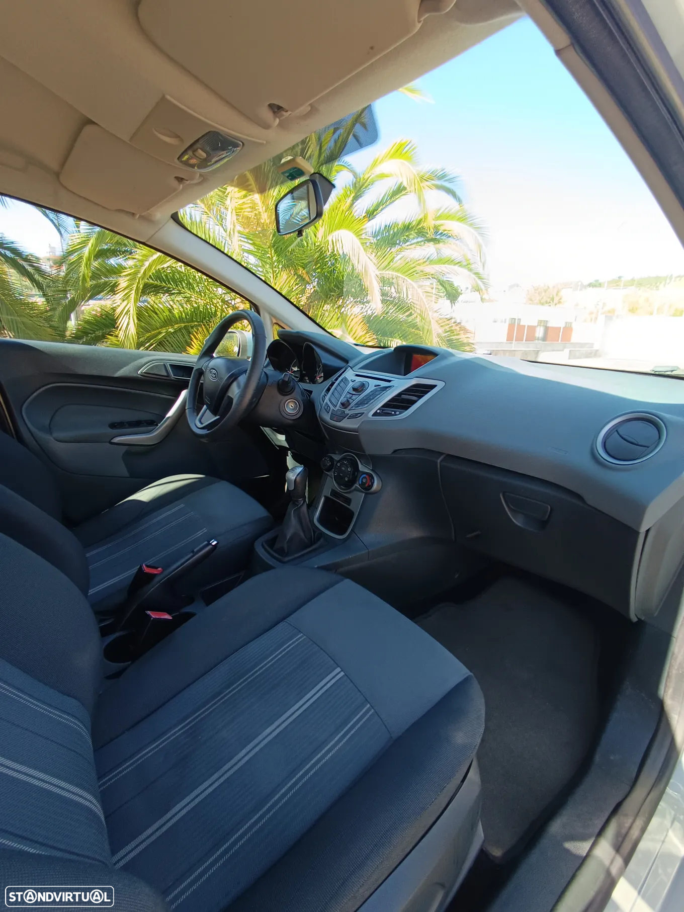 Ford Fiesta 1.6 TDCi ECOnetic - 10