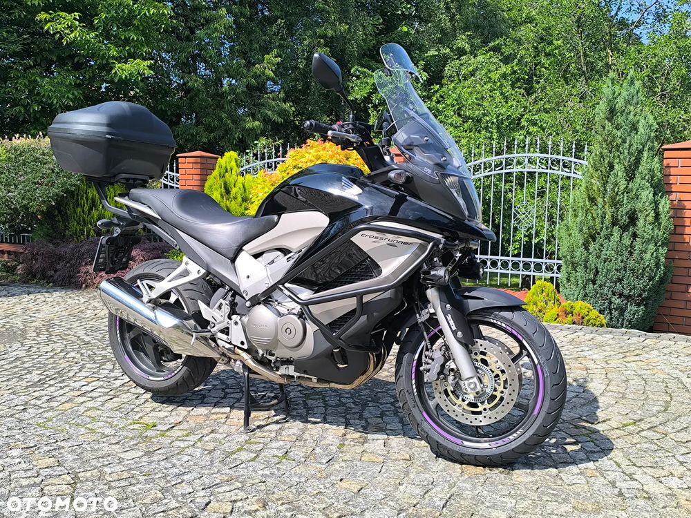 Honda VFR - 2