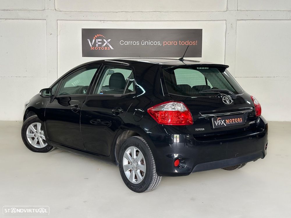 Toyota Auris 1.4 D-4D Exclusive+Navi - 7