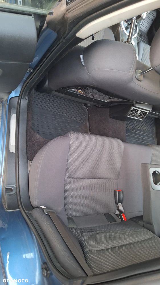 Subaru Legacy 3.0R - 26