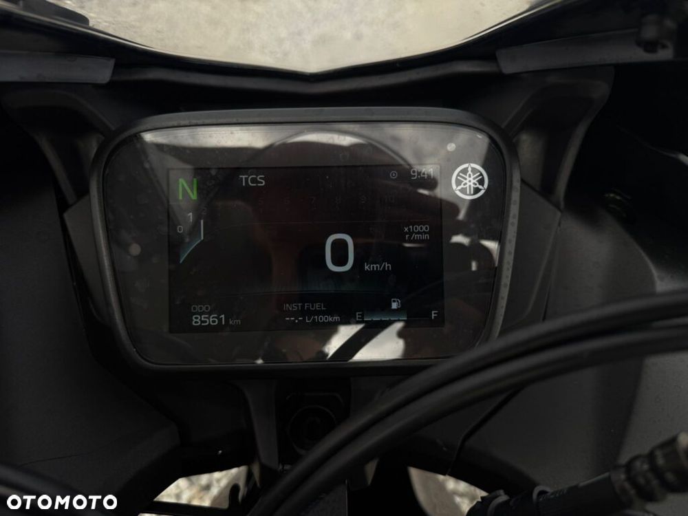 Yamaha YZF - 9