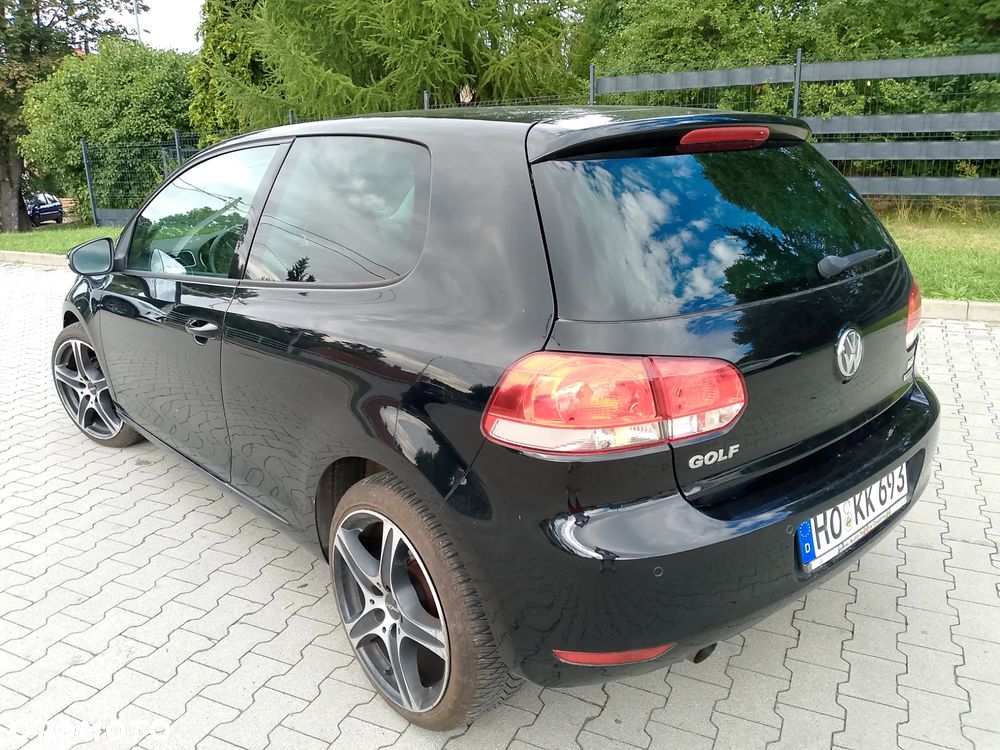 Volkswagen Golf 1.6 TDI DPF Highline - 8