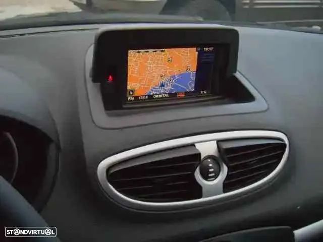 Renault Clio 1.2 16V Dynamique Luxe - 4