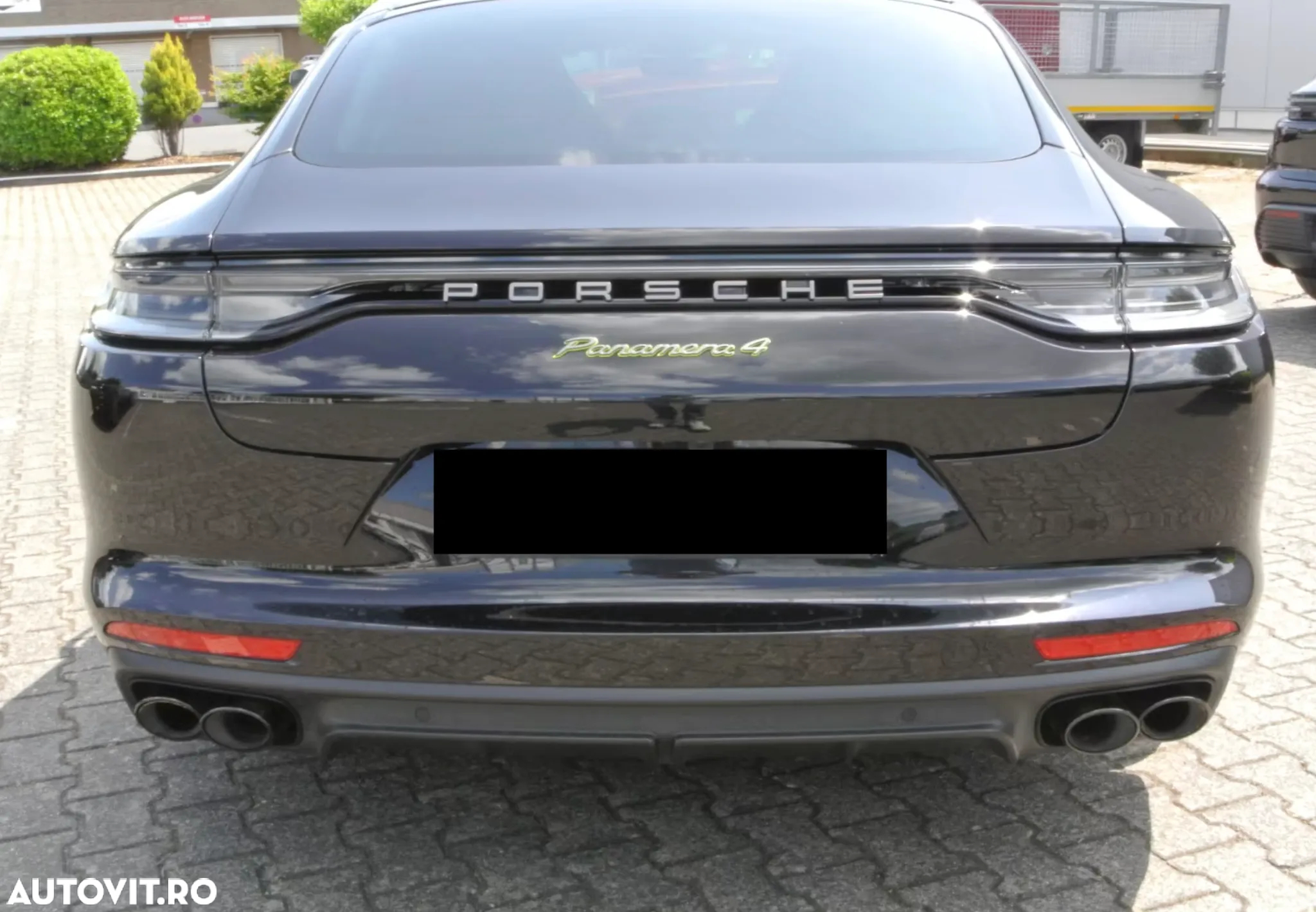 Porsche Panamera - 3