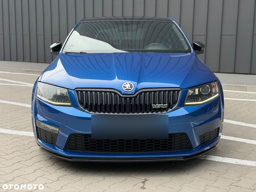 Skoda Octavia 2.0 TDI DSG RS - 2