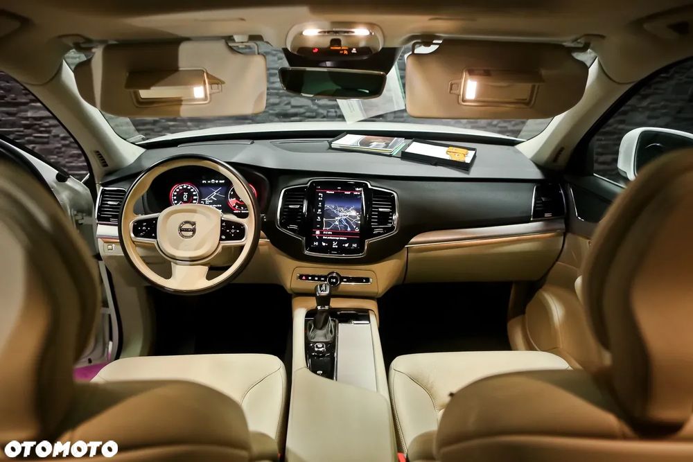Volvo XC 90 T5 AWD Inscription 7os - 24