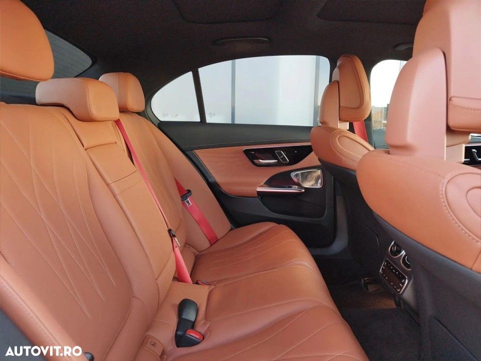 Mercedes-Benz C - 14