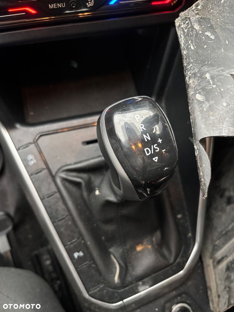 Volkswagen Polo 1.0 TSI Life DSG - 11