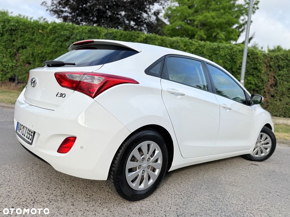 Hyundai i30 1.6 CRDi BlueDrive Premium - 4