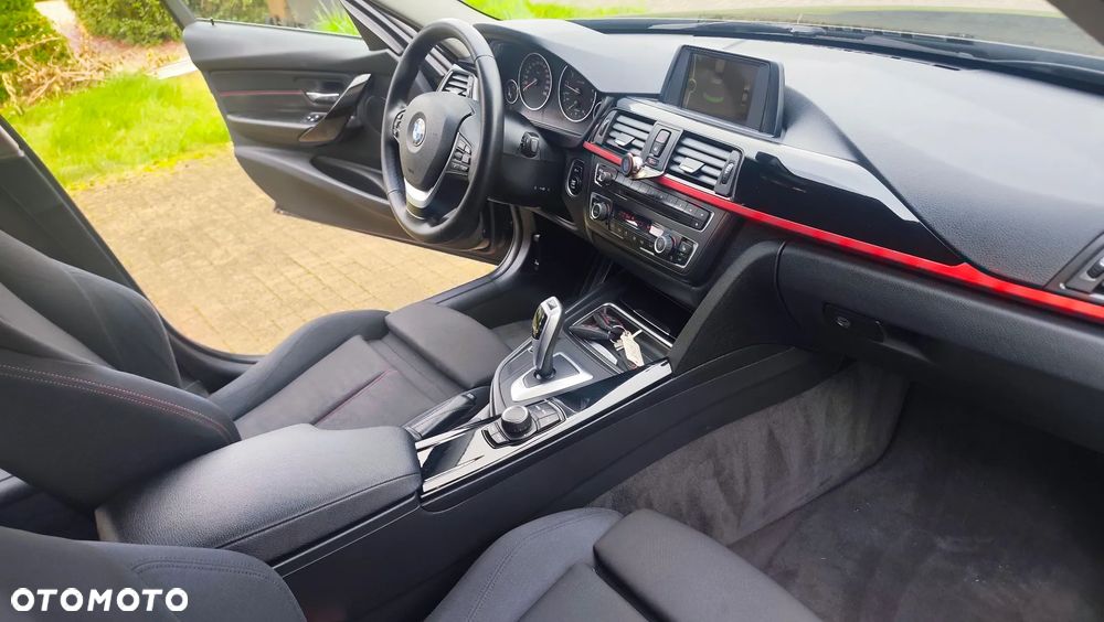 BMW Seria 3 328i Sport-Aut Sport Line - 23