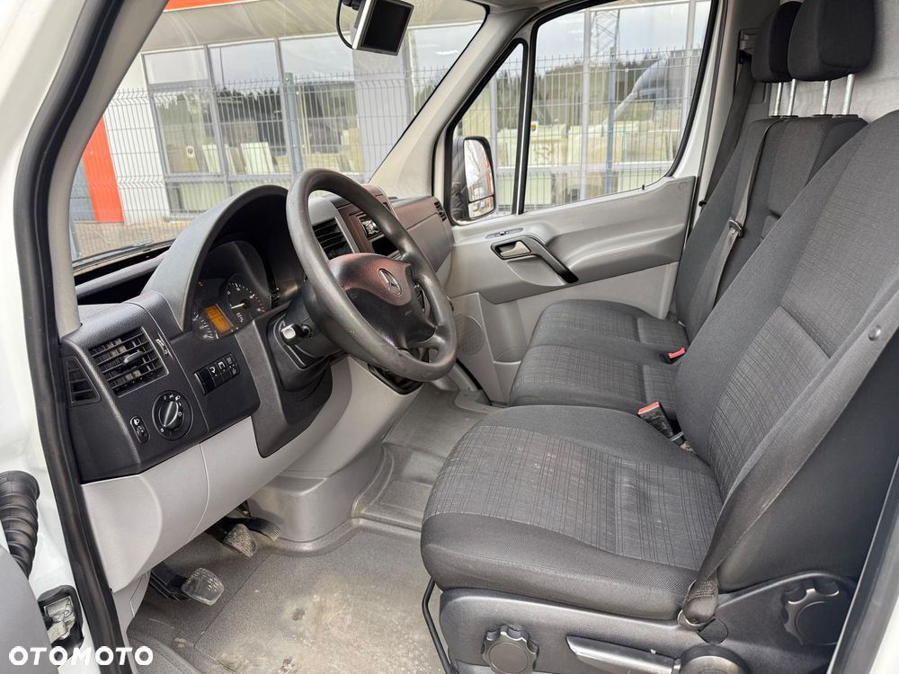 Mercedes-Benz Sprinter 316 CDI, 2.2 163KM, Kontener + winda, Zadbany - 16