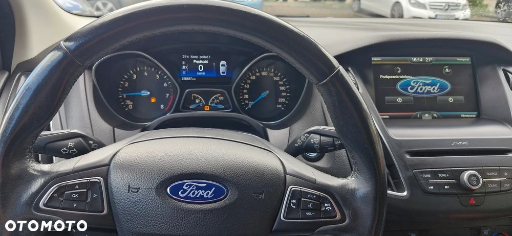 Ford Focus 1.5 EcoBoost Titanium ASS - 3