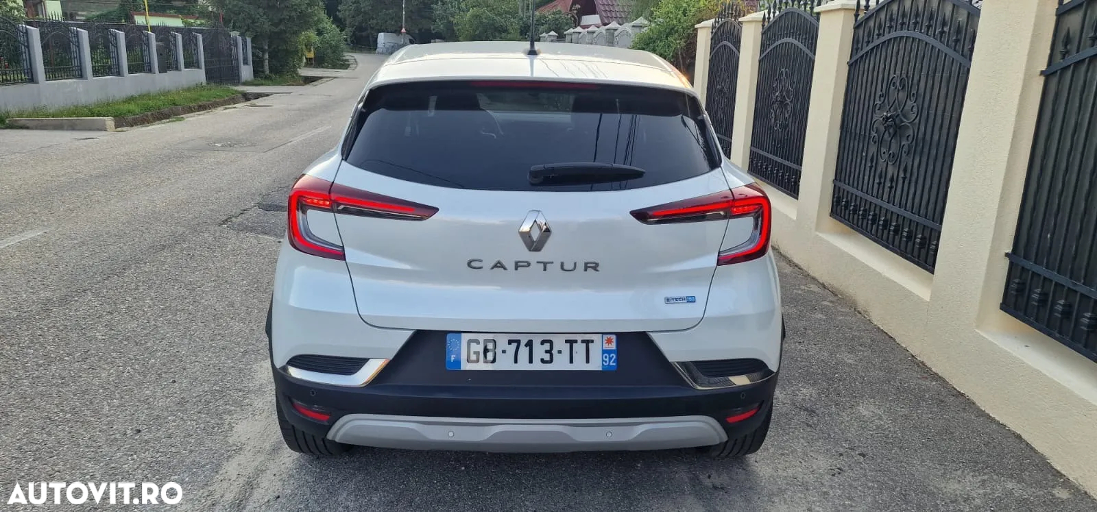 Renault Captur E-Tech Plug-In-Hybrid Intens - 4