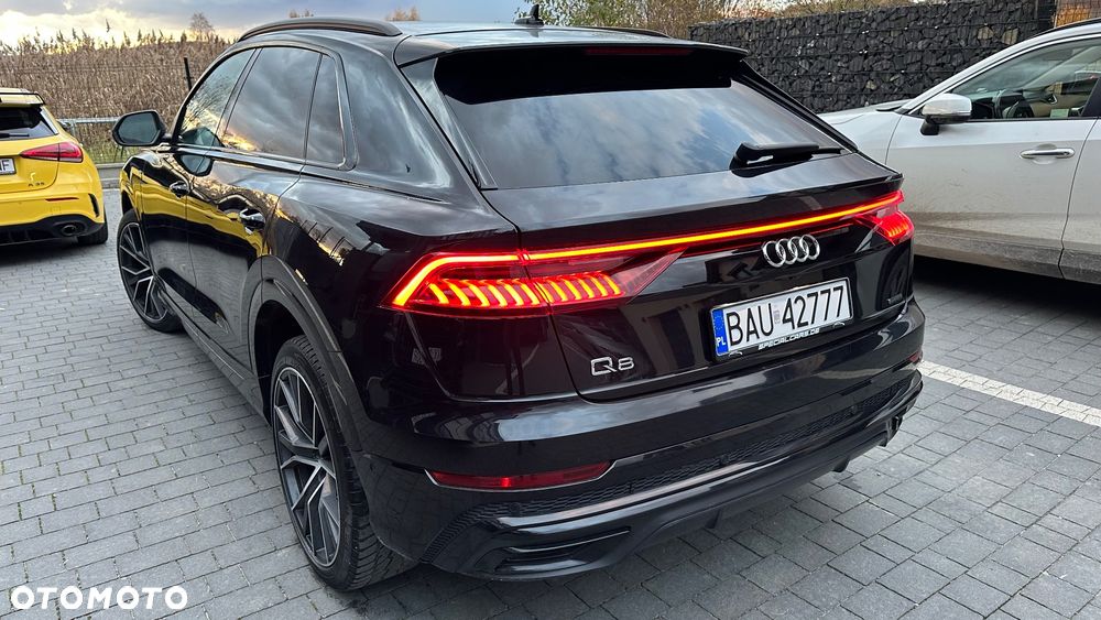 Audi Q8 55 TFSI quattro tiptronic - 4