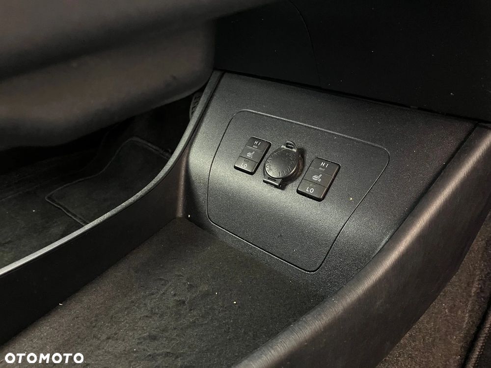 Toyota Prius (Hybrid) TEC-Edition - 30