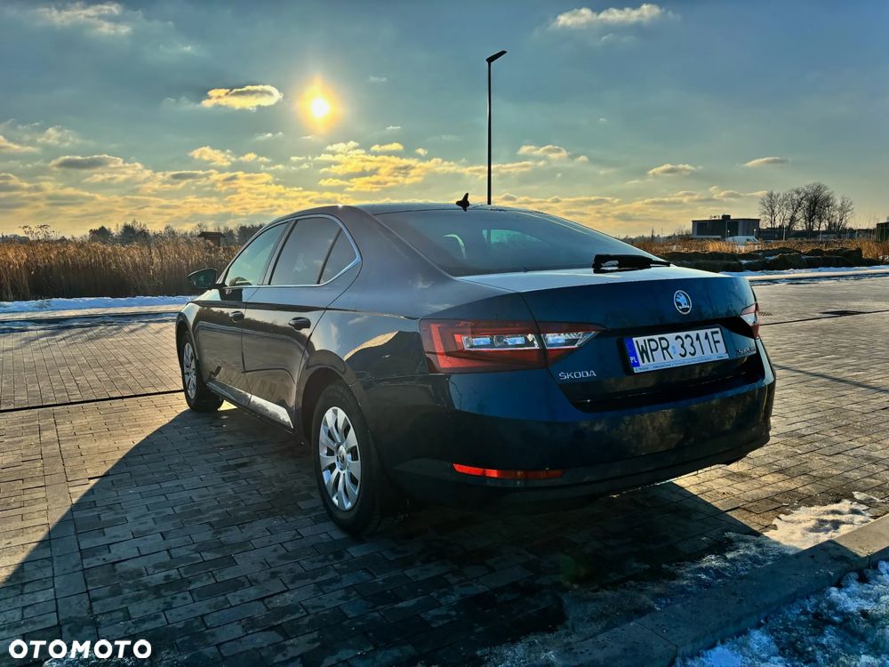 Skoda Superb 1.8 TSI Ambition DSG - 3