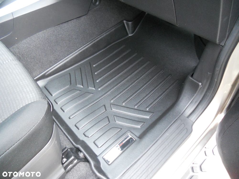 Isuzu D-Max 1.9 EC LS+ - 33