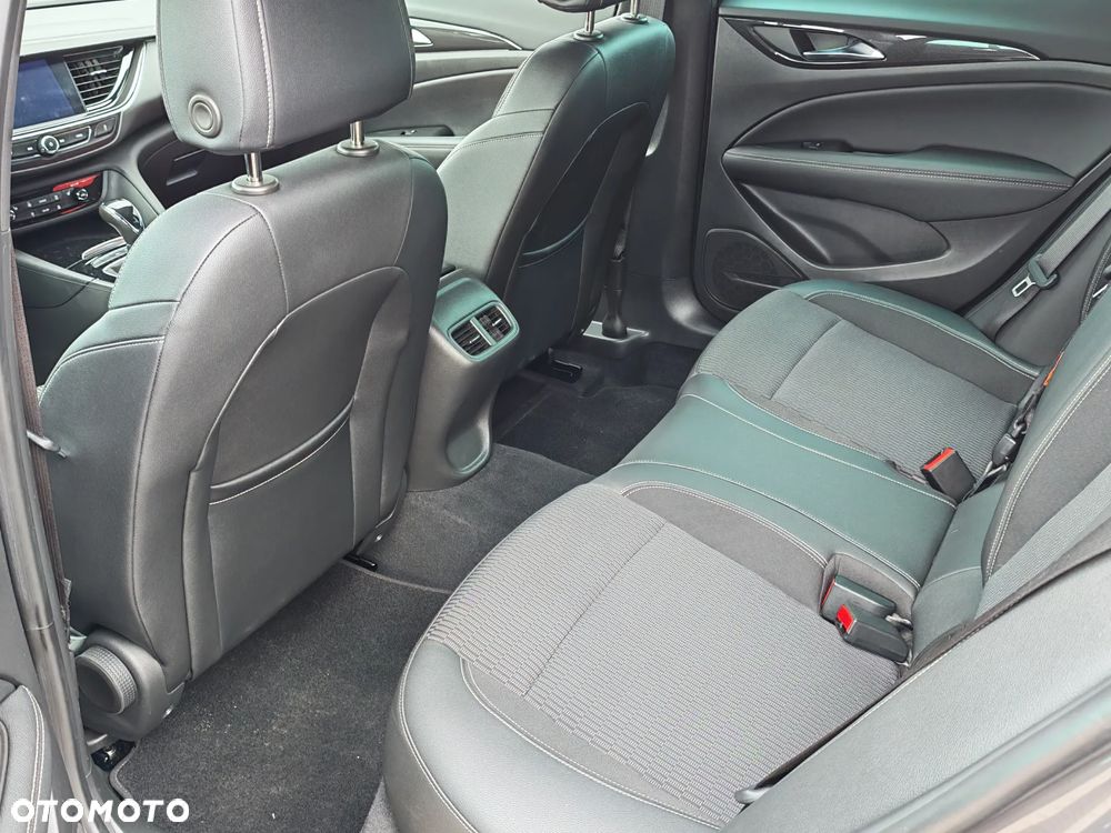 Opel Insignia 2.0 CDTI Elegance S&S - 32