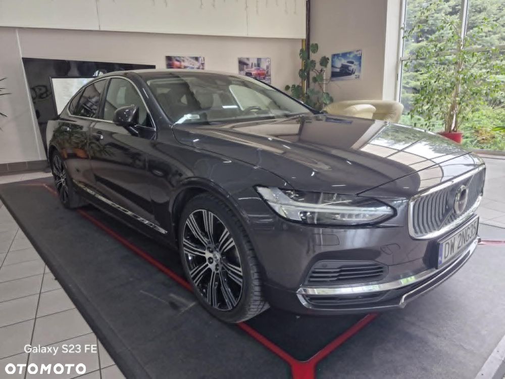 Volvo S90 T8 AWD Plug-In Hybrid Inscription - 2