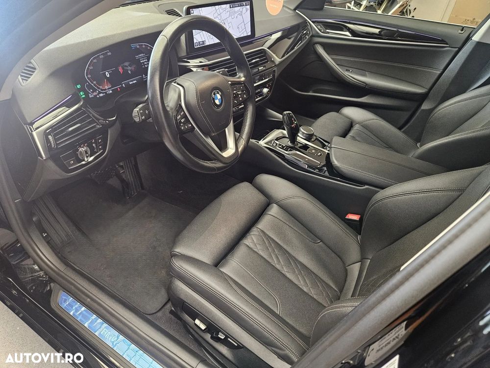 BMW Seria 5 520d xDrive AT MHEV - 9