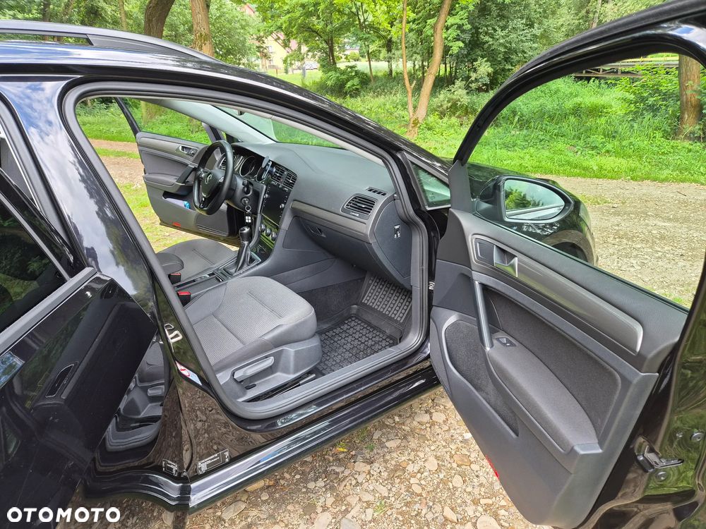 Volkswagen Golf VII 1.6 TDI BMT Comfortline - 9