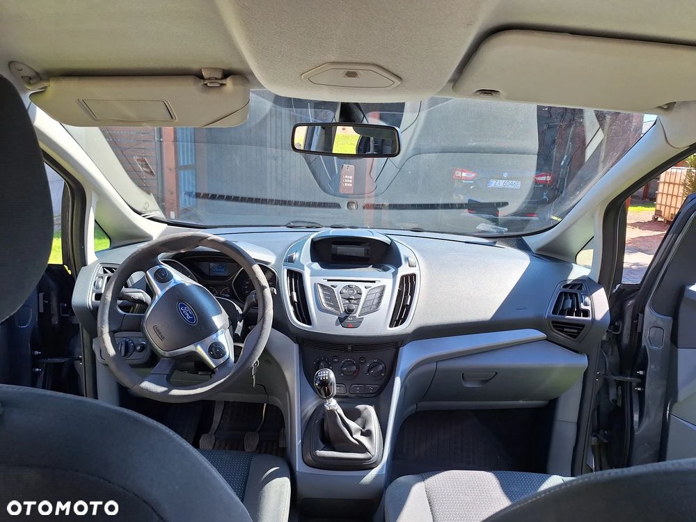 Ford Grand C-MAX - 10
