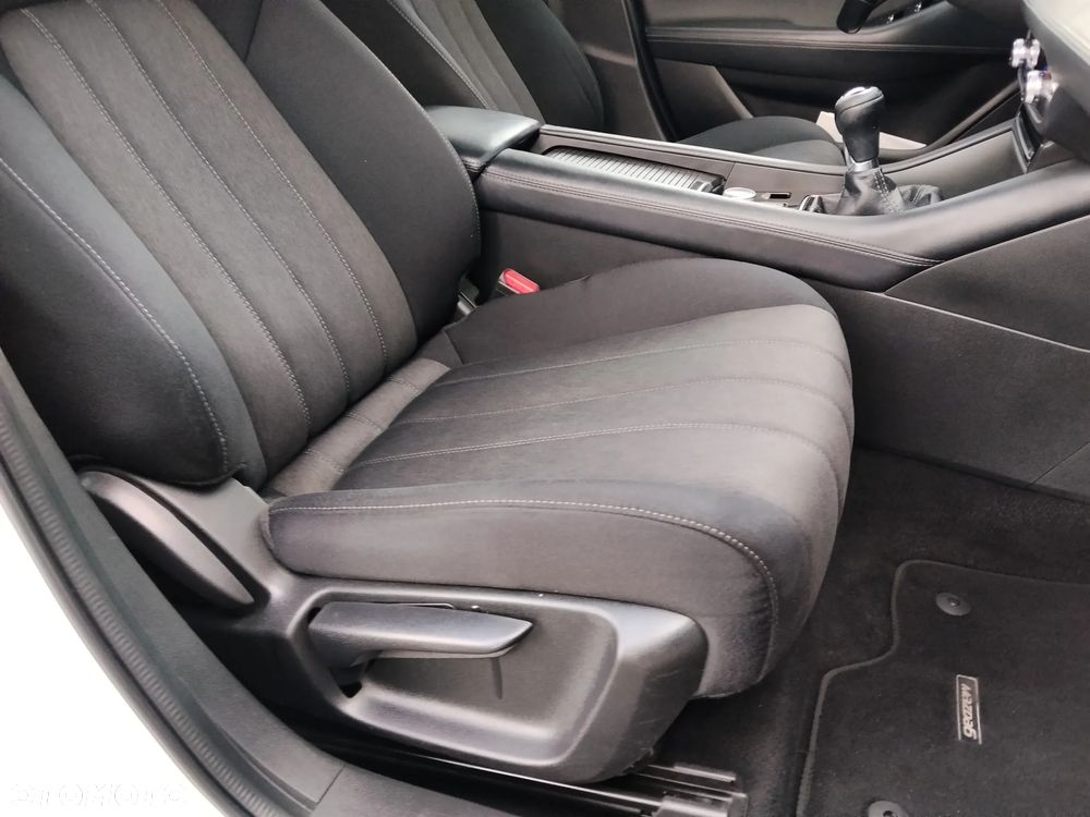 Mazda 6 2.0 Skybusiness - 23