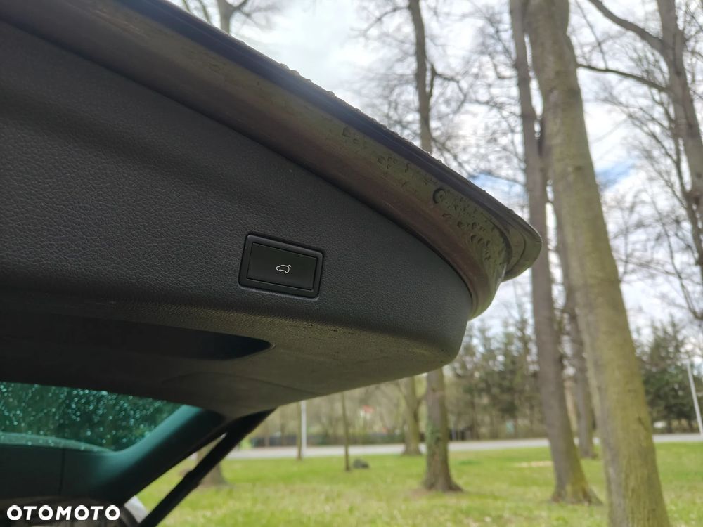 Volkswagen Sharan 2.0 TDI BlueMotion Technology Comfortline - 6