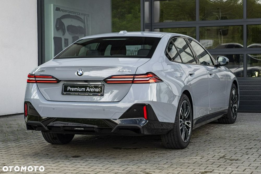 BMW Seria 5 - 12
