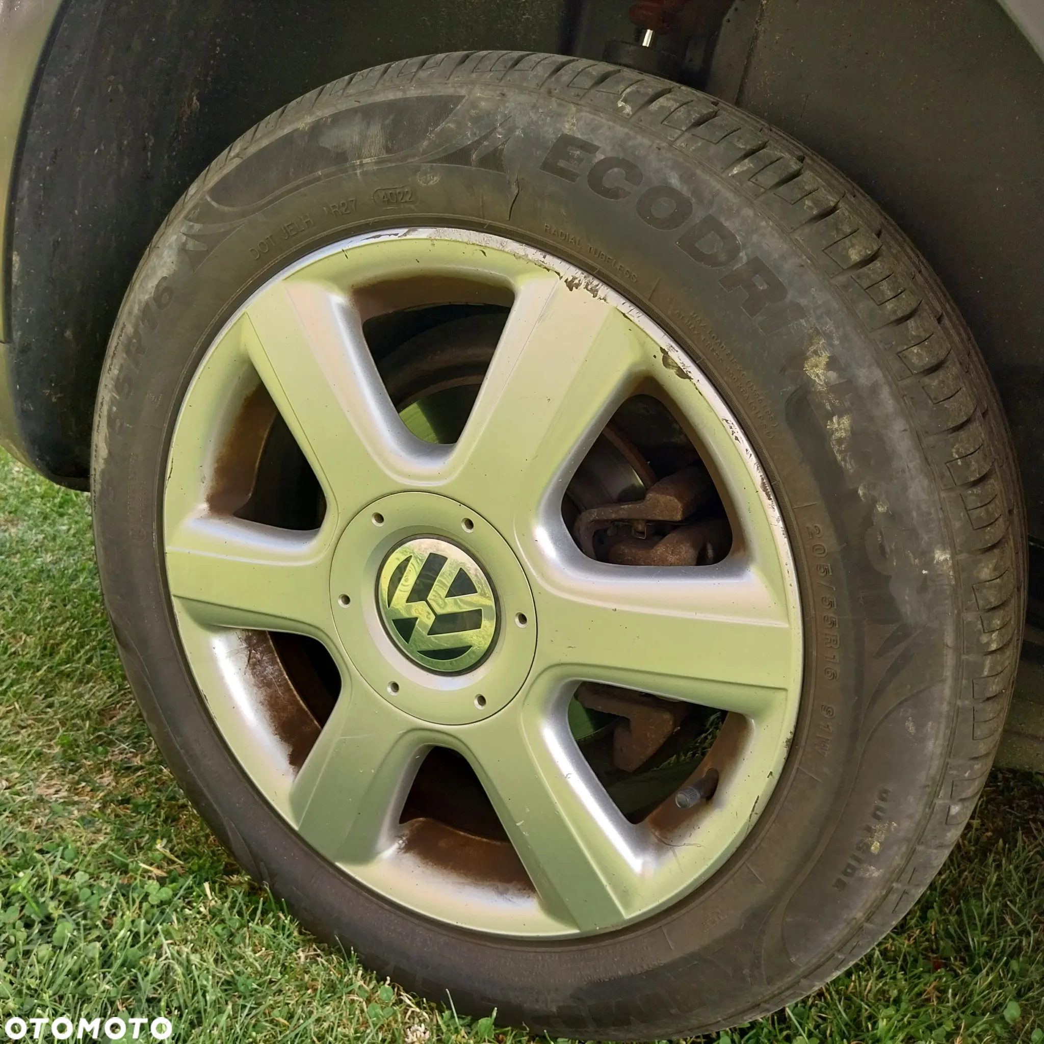 Volkswagen Touran - 16