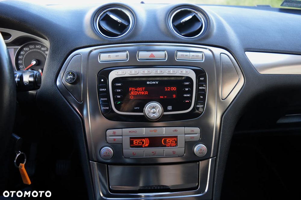 Ford Mondeo 2.0 Trend X100 / X - 15