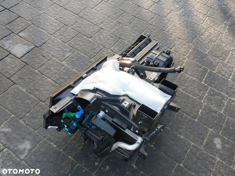 NAGRZEWNICA KIA CEE'D CEED 2 II LIFT KLIMA DWUSTREFOWA - 2