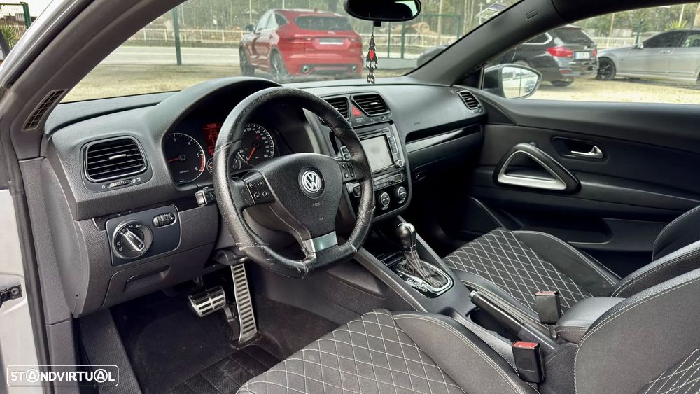 VW Scirocco 2.0 TDI Sport DSG - 27