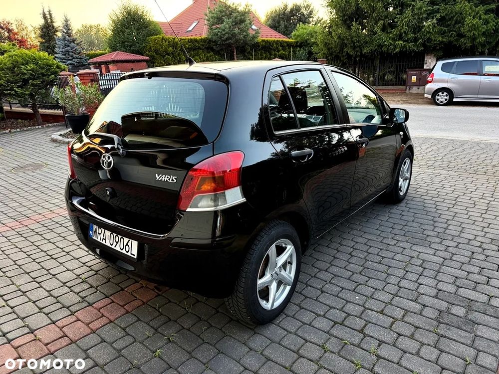 Toyota Yaris 1.33 Luna - 12