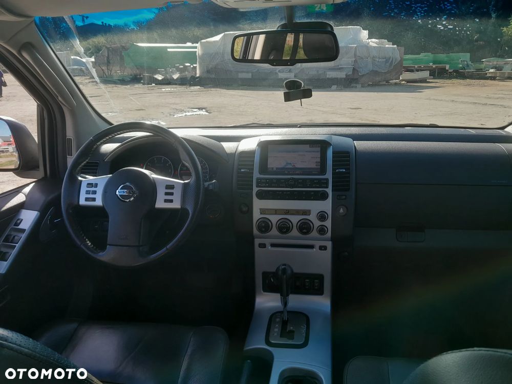 Nissan Pathfinder 2.5 D Platinum - 9