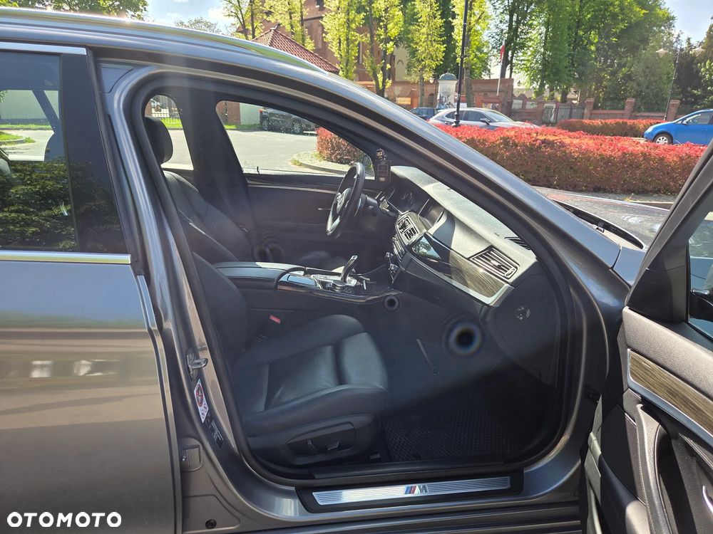 BMW Seria 5 518d - 15